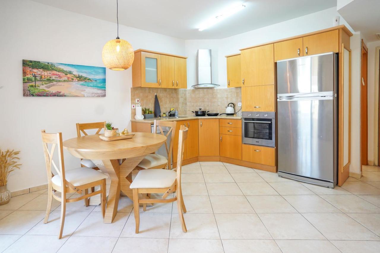 Two Bed Room Apartment 5 Min Walk To The Beach Eilat Exterior photo